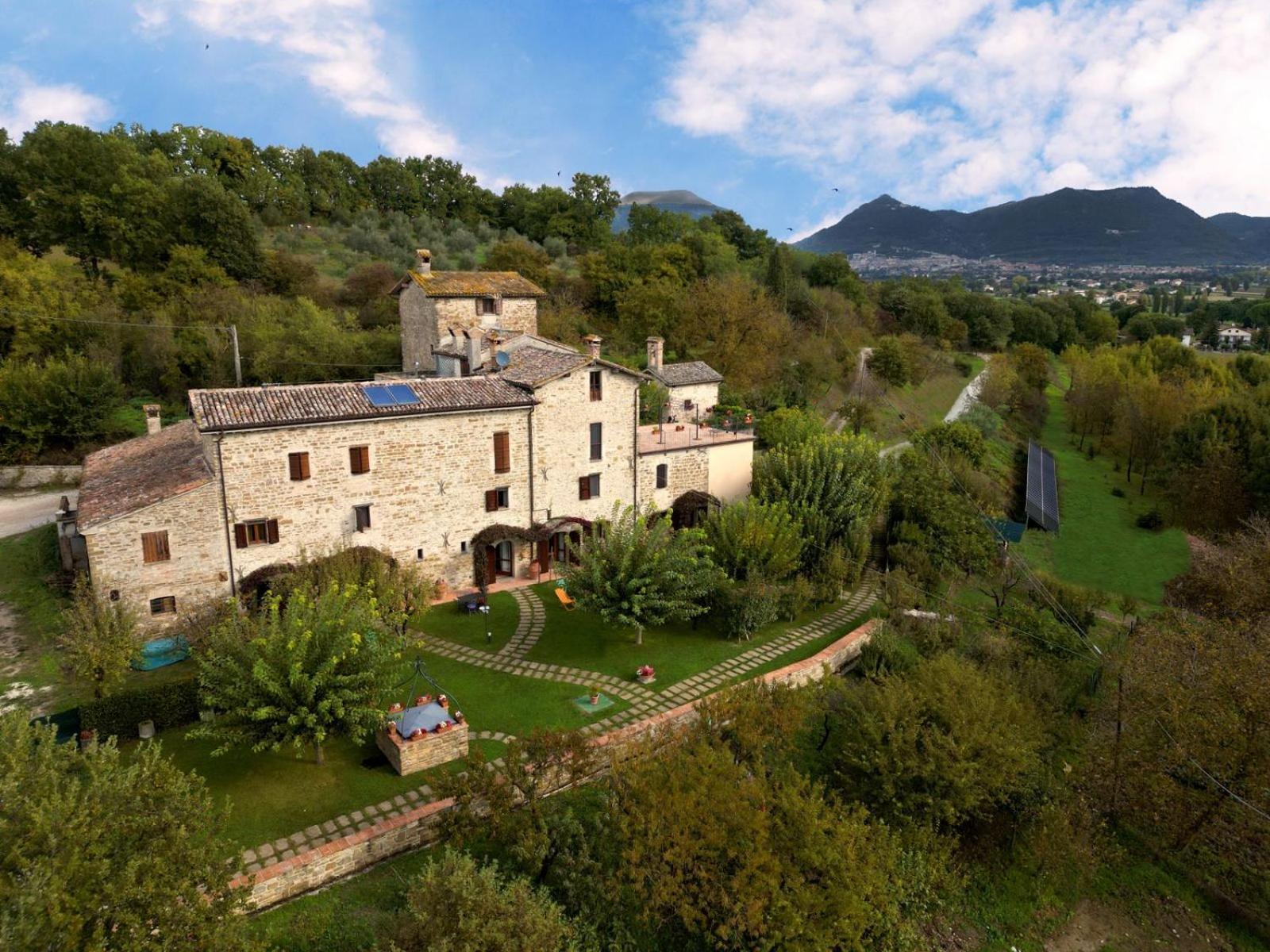 Agriturismo I Gelsi Di Santa Cristina Gubbio Extérieur photo